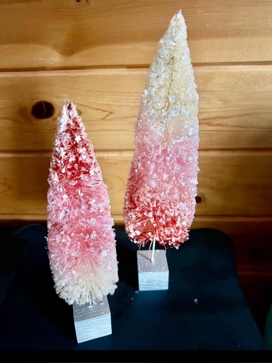 Departmemt 56 Other - Department 56  Pink Ombre Bottle Brush Holiday Tree Set
